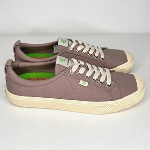 Cariuma Off-White Sole Canvas Low Top Lace-Up Sneakers - Men's Size 10.5